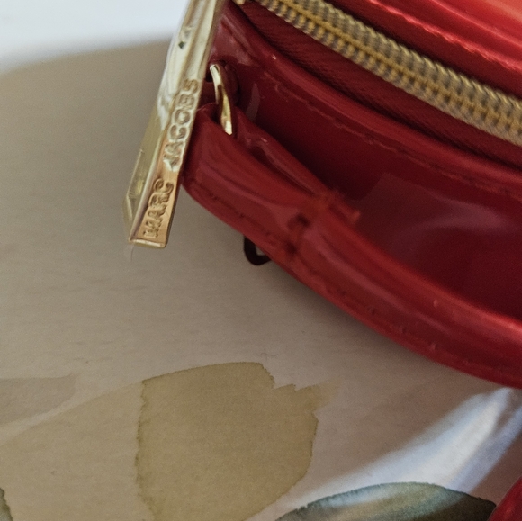 Nwot MARC JACOBS red mini canteen crossbody bag 4" - Picture 6 of 10